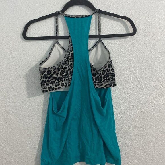 PINK-teal & cheatah print top-built un sports bra and tank overlay-Size medium - Picture 6 of 7